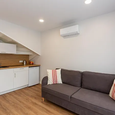 Kuti Apartamentai * Паланга