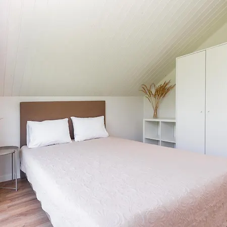 Lägenhet Kuti Apartamentai *